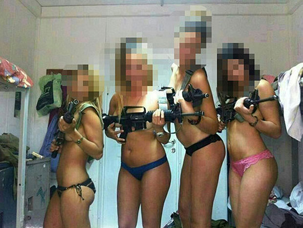 Isra L Des Femmes Soldats Ont Pos Quasiment Nues Sur Facebook