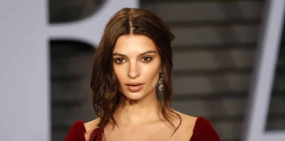 Emily Ratajkowski porte-t-elle des culottes ? Ce gros plan sur ses