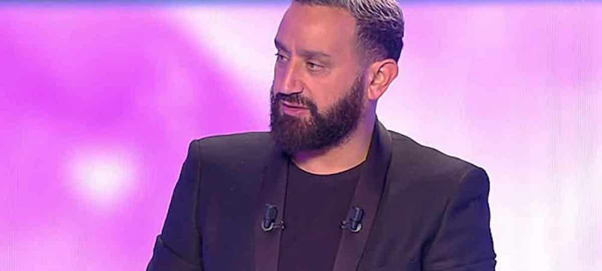 Incident en direct dans TPMP des hommes se jettent sur Hanouna la sécurité intervient VIDEO