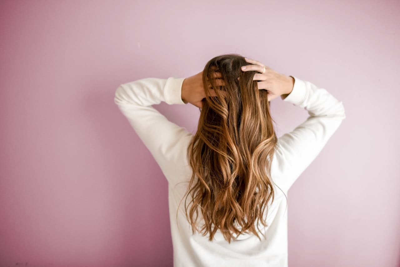 Astuce beauté  faire pousser ses cheveux plus vite grâce à un