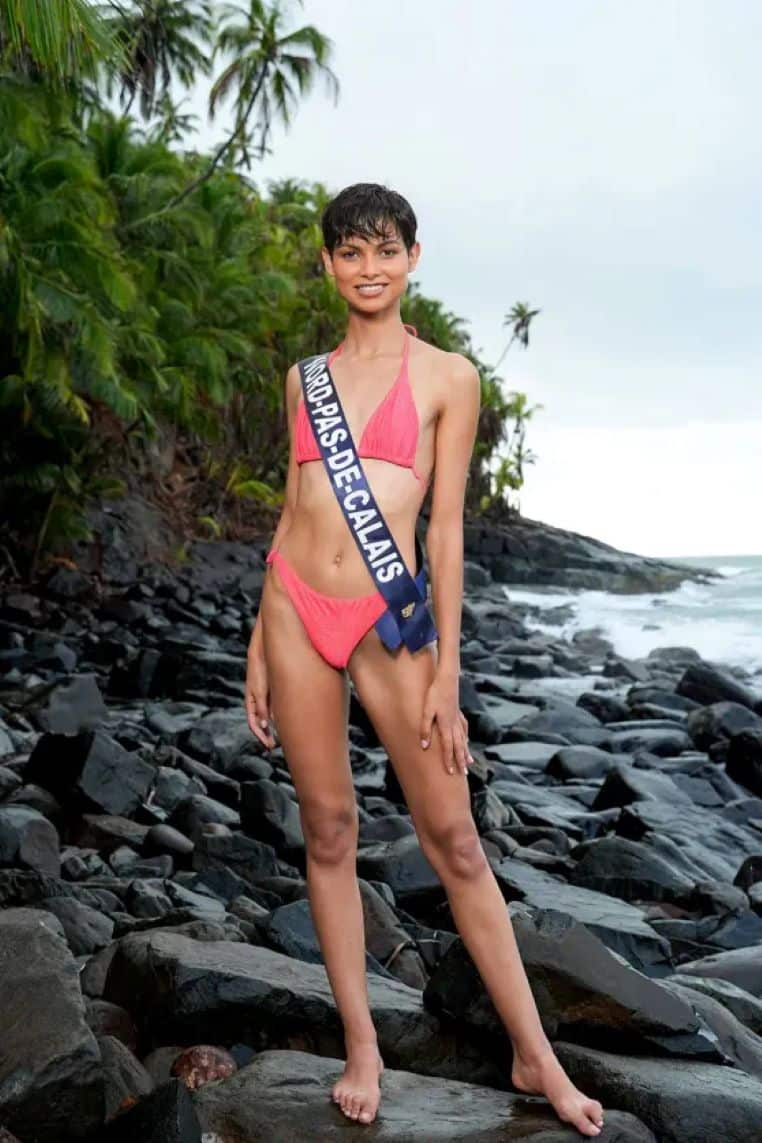 Miss France D Couvrez Les Sublimes Photos Des Candidates En Maillot De Bain