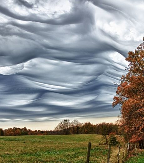 ces-nuages-qui-ont-l-air-de-sortir-d-un-veritable-tableau-sont-aussi-des-undulatus-asperatus_126295_w460