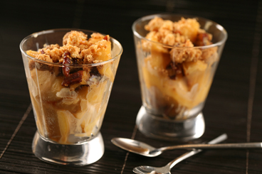 recette-e4111-crumble-de-pommes-et-amandes-noix-de-pecan-au-caramel