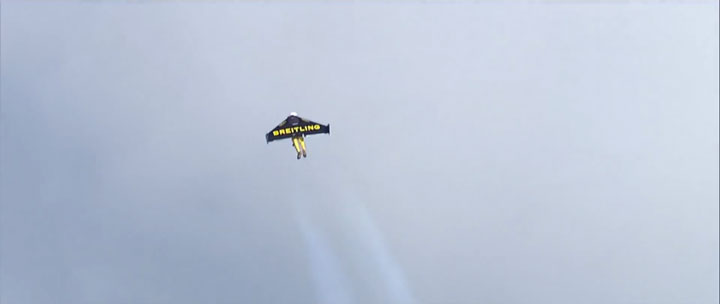 envolez-vous-avec-yves-pour-un-survol-inoubliable-du-mont-fuji-a-bord-de-son-jetpack-fait-maison10