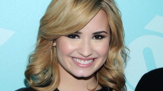 15- Demi Lovato X Factor Upfront