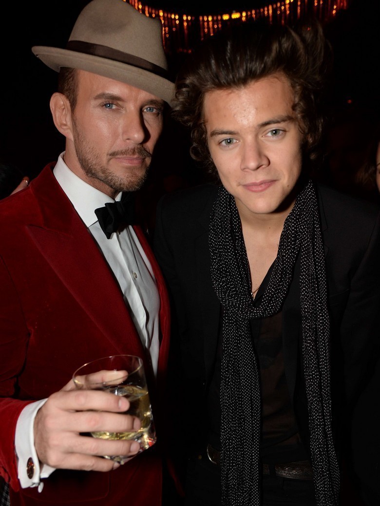 Le-comedien-Luke-Goss-et-le-chanteur-Harry-Styles_exact780x1040_p