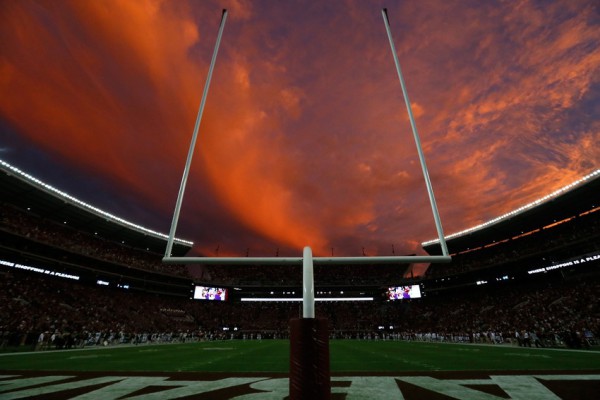 Le stade Bryant-Denni en Alabama lors d'un match universitaire en septembre