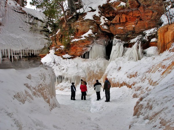 hiking apostle islands