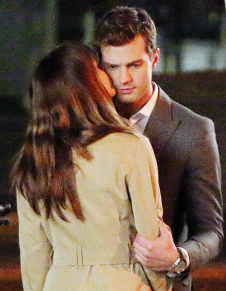 1386600245_dakota-johnson-jamie-dornan-lg