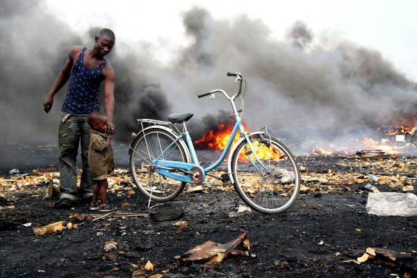 agbogbloshie-dumpsite-ghana-abd7-diaporama