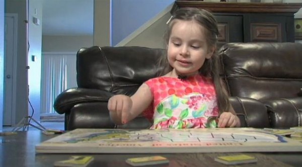 A 2 ans seulement, cette petite fille est déjà l'une des personnes les plus  intelligentes