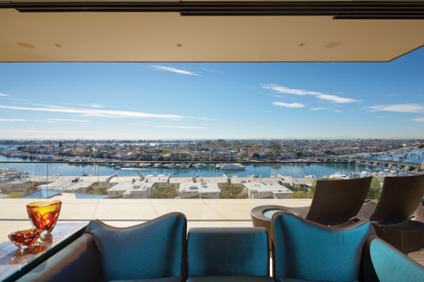 the-11740-square-foot-home-sits-on-an-amazing-lot-overlooking-newport-harbor