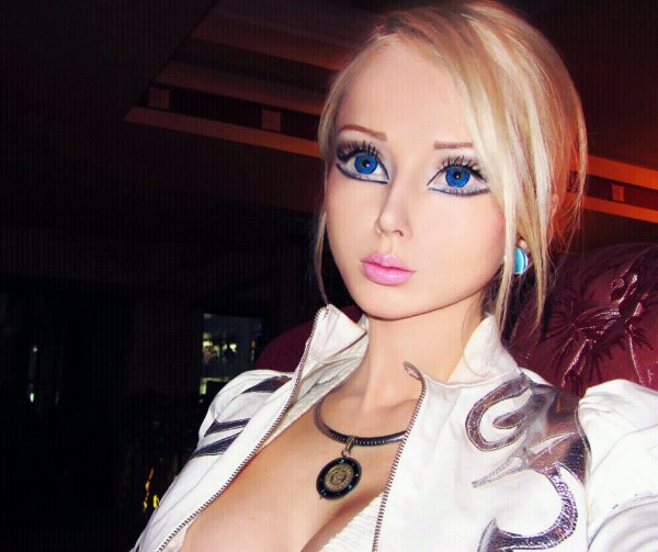 wpid-3390-photo-of-valeria-lukyanova-on-her-tumblr-page