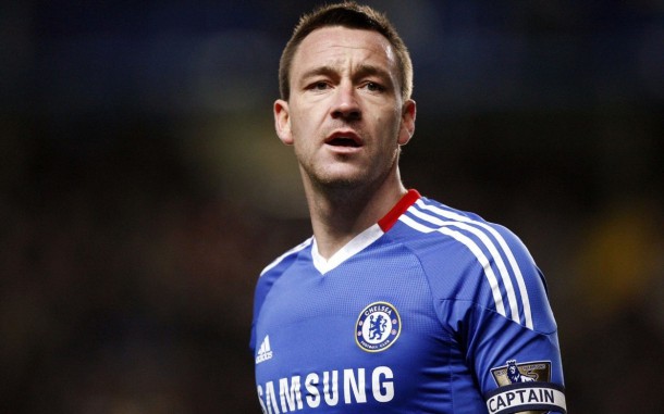 John Terry écoute le même CD avant chaque match, ne change jamais de protège tibia, met trois épaisseurs de bandage autour de ses chevilles, utilise toujours le même urinoir et gare sa voiture à la même place au parking du stade.