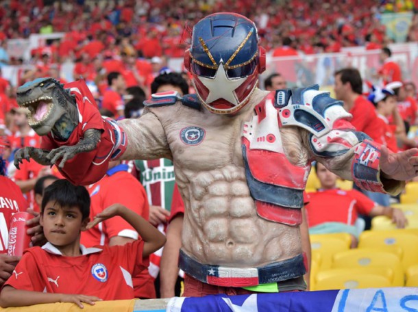 Supporter chilien "invincible" lors de la victoire de son équipe contre l'Espagne, le 18 Juin