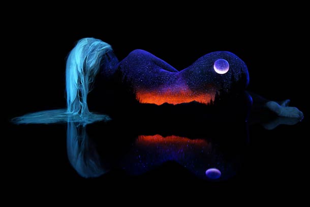 John-Poppleton-body-painting-black-light-14