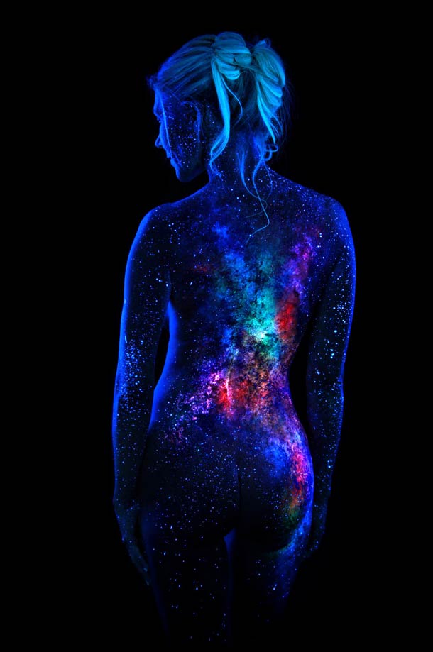 John-Poppleton-body-painting-black-light-15