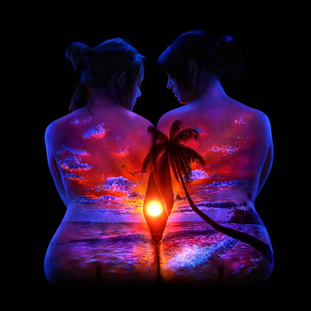 John-Poppleton-body-painting-black-light-4