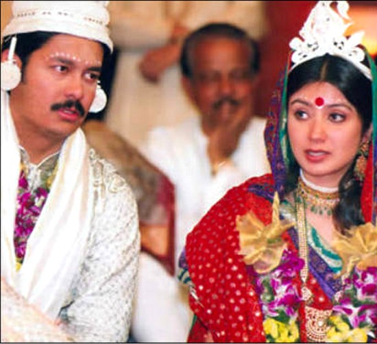 Seemanto Roy & Chnadano Toor and Sushanto Roy et Richa Roy : 123 millions de dollars