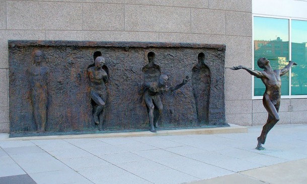 Break Through From Your Mold de Zenos Frudakis à Philadelphie (USA)