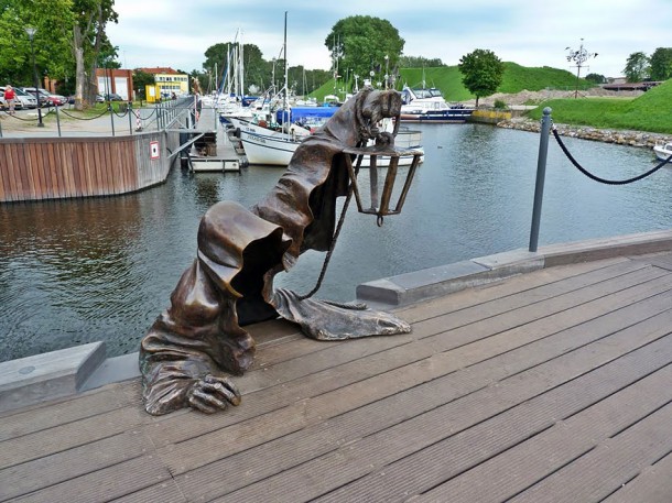 Le fantôme noir à Klaipeda (Lituanie)