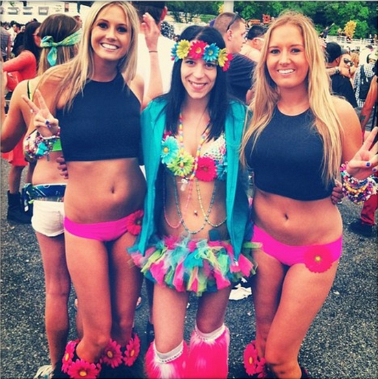 burnetts-festival-girls-thechive-22