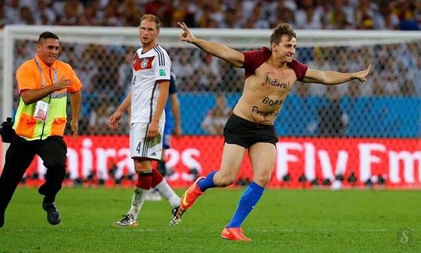 streaker-world-cup-2014-vitalyzdtv-2