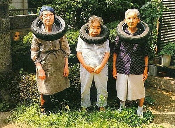 wtf-japan-grannies7