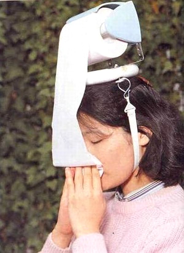 wtf-japan-toilet-roll-invention6