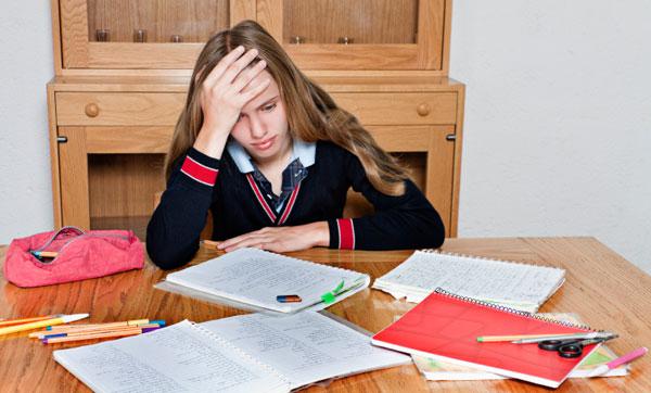 La santé mentale des enfants accros aux médias est aussi inquiétante. Le manque de concentration et l'impact sur la mémoire sont des effets très négatifs. 