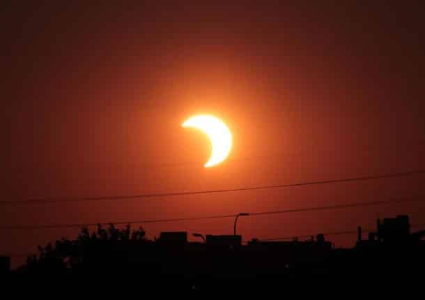 Eclipse-solaire-partielle