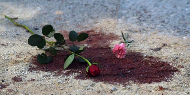 Tunisie-roses-sang-AFP-1280