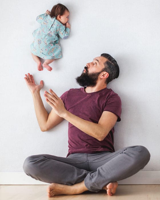 dad-baby-girl-playful-photography-ania-waluda-michal-zawer-13