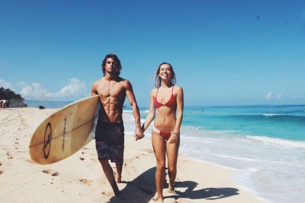 photographer-model-surfer-couple-travels-world-jay-alvarrez-alexis-ren-03