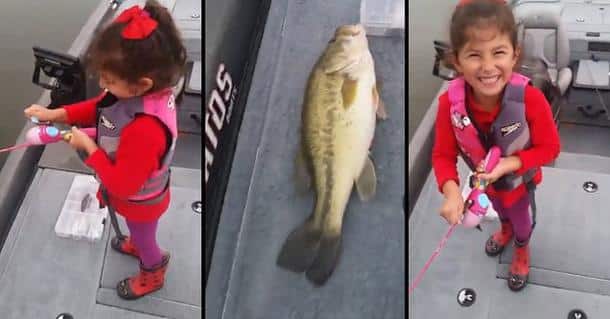 Sa fille attrape un gros poisson avec sa canne à pêche Barbie 