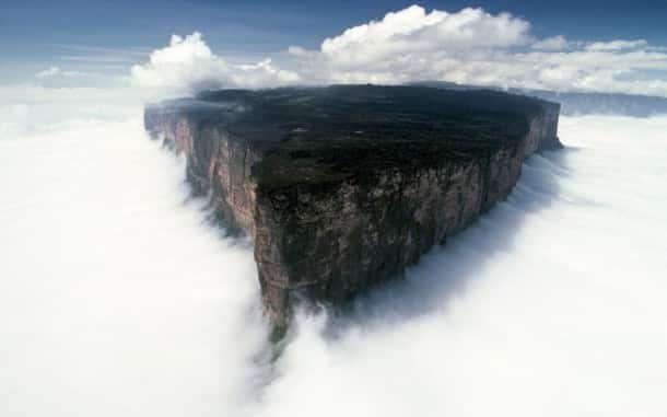 La montagne Roraima à la frontière du Brésil, Vénézuela et Guyane