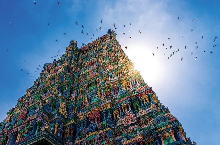 Découvrez le temple de Mînâkshî en Inde un incroyable édifice religieux ultra coloré