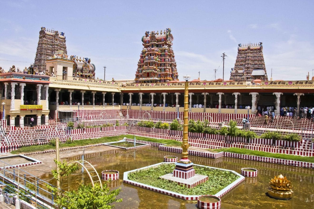 Découvrez le temple de Mînâkshî en Inde un incroyable édifice religieux ultra coloré