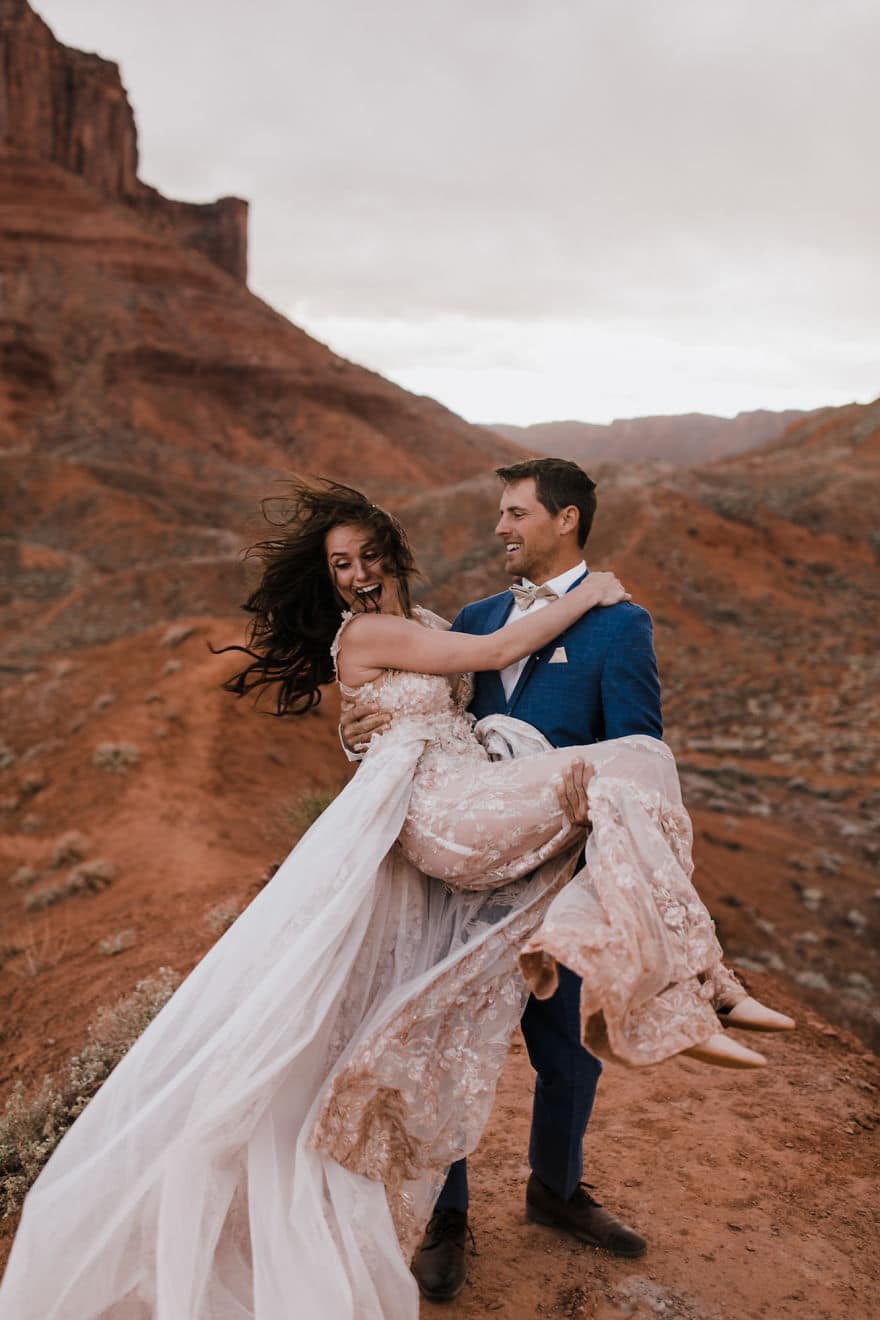 Mariage insolite ce couple s’est dit « oui » à plus de 120 mètres du