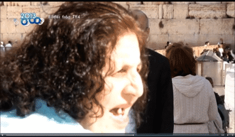Cette femme ne sait pas qu'elle interrompt un direct