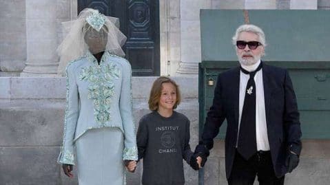 mannequin noire réfugiée robe de mariée chanel