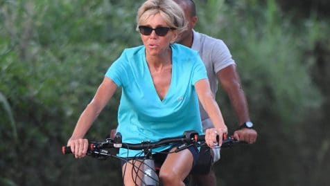 Brigitte Macron à vélo