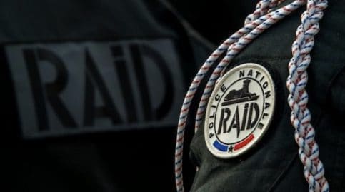 Une attaque au couteau à Trappes fait deux morts