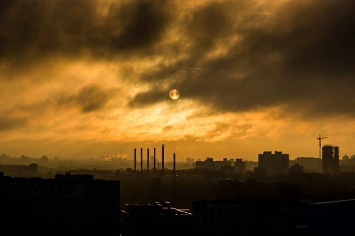 étudiants-manifeste-13 000-écologie-pollution