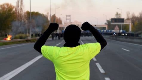 gilets-jaunes-accouchement-manifestants-enceinte