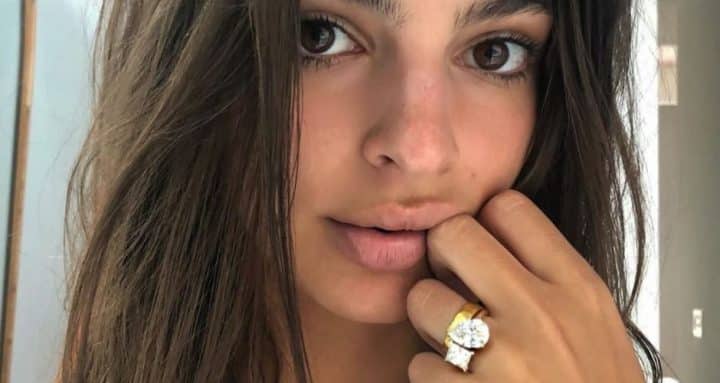 Emily Ratajkowski Ce Micro Maillot De Bain Qui Laisse Tout Dépasser Oups 