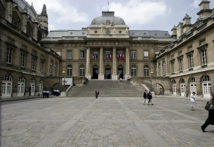 Palais de justice