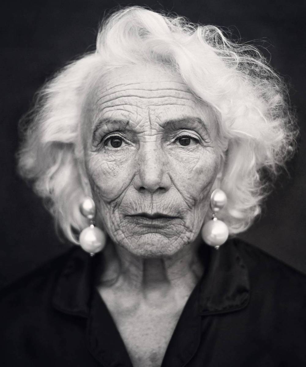 Ces Mannequins Seniors Rayonnants Nous Prouvent Que La Beaut N A Pas D Ge