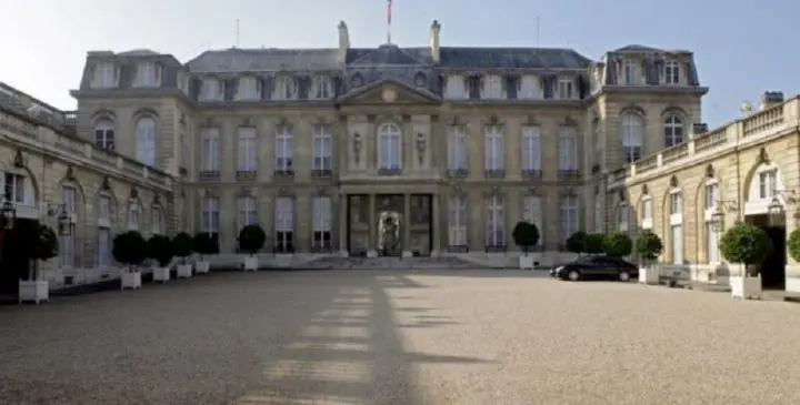 palais-de-lelysee-piece-mysterieuse-et-interdite-a-tous