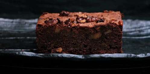 brownie-chocolat-caramel-aux-noisettes-caramelisees-une-recette-ultra-gourmande